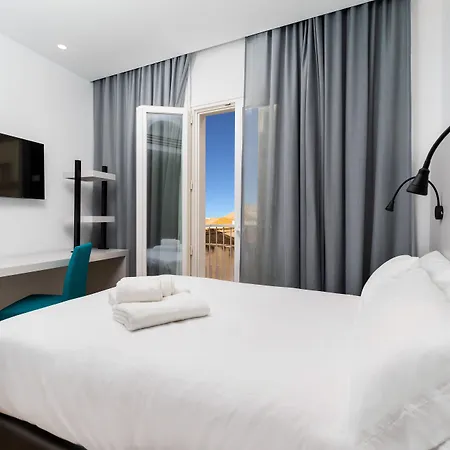 Ξενοδοχείο Dormos 2*